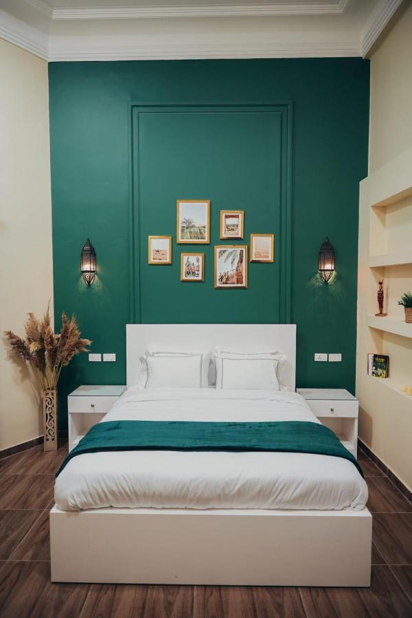 Hostel Hathor House *