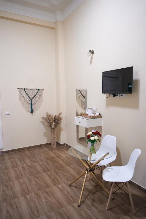 Hostel Hathor House *